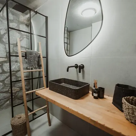 Ktima Papadopoulou Apart Otel *